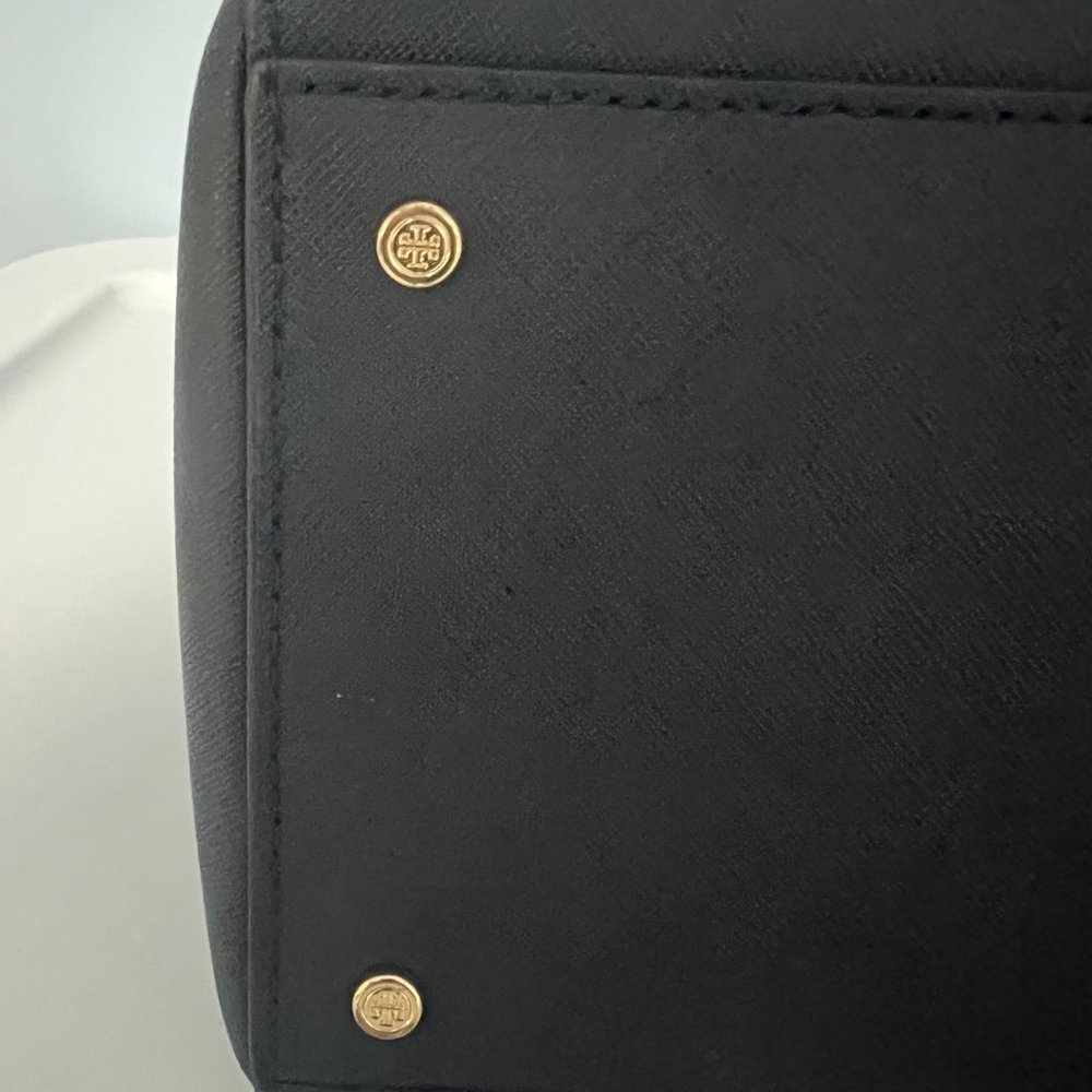 Tory Burch Emerson Tote - Navy Blue w/ Gold Hardware - Picture 5 of 7